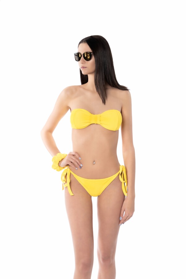 Бански две части Yellow